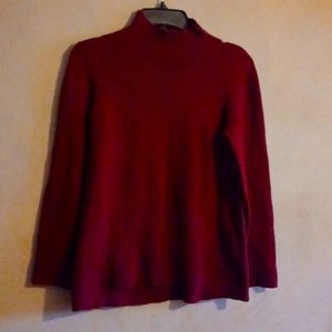 NWOT LOFT turtleneck Sweater. Burgundy in color. Size SP